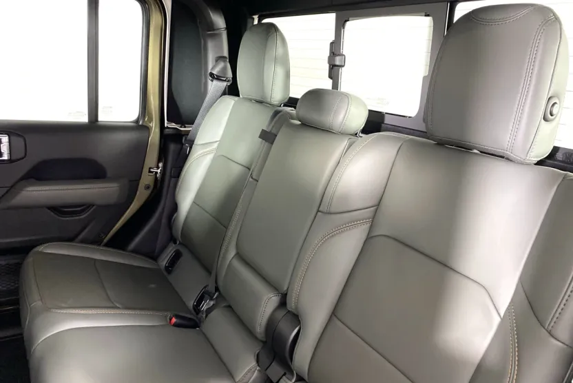 2025 Jeep Gladiator Mojave photo 1