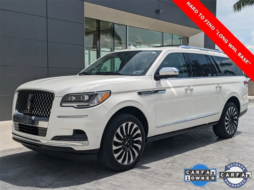 2024 Lincoln Navigator Black Label photo 1