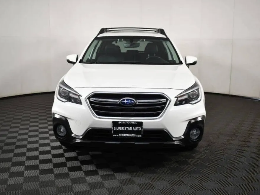 2018 Subaru Outback 2.5i Limited photo 1