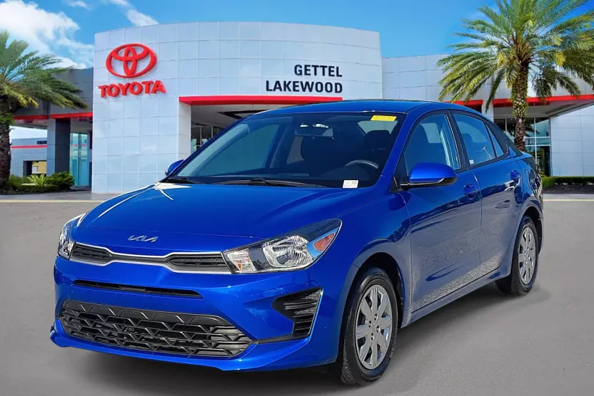 2023 Kia Rio S photo 1