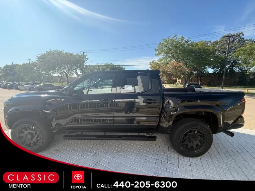2025 Toyota Tacoma SR5 photo 1