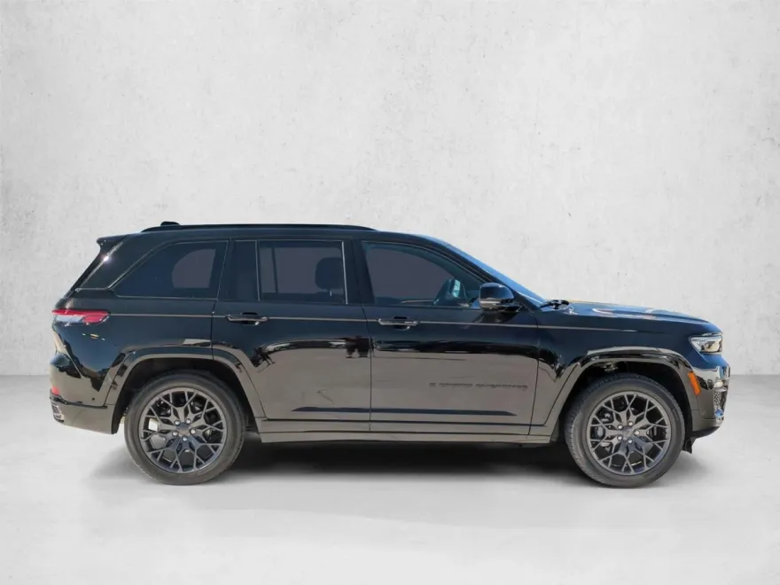 2025 Jeep Grand Cherokee Summit Reserve photo 1