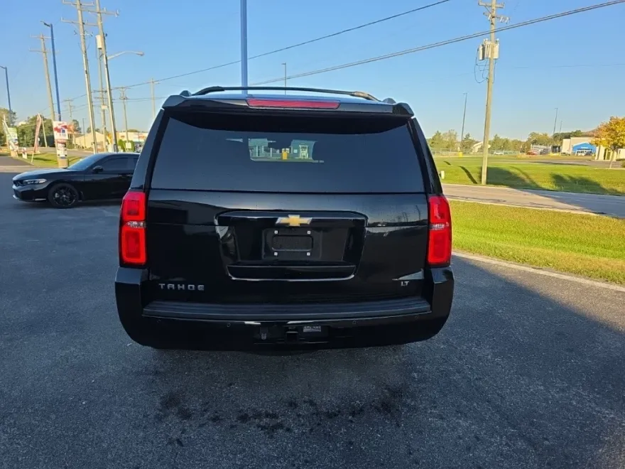 2015 Chevrolet Tahoe LT photo 1
