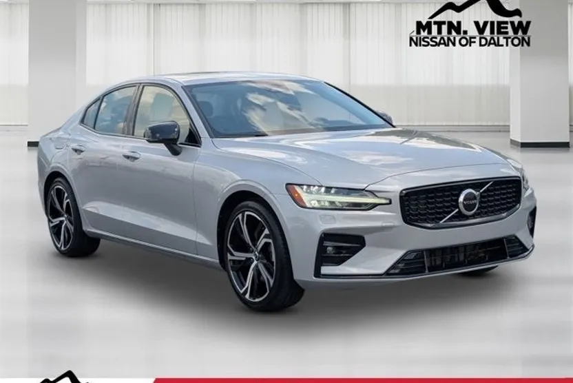 2024 Volvo S60 Core photo 1