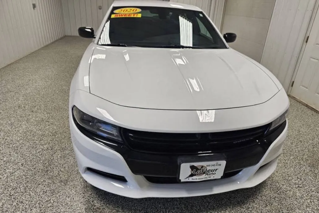 2020 Dodge Charger SXT photo 1