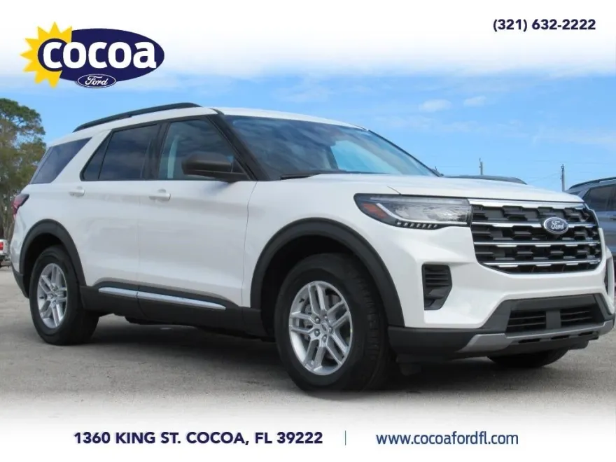 2025 Ford Explorer photo 1