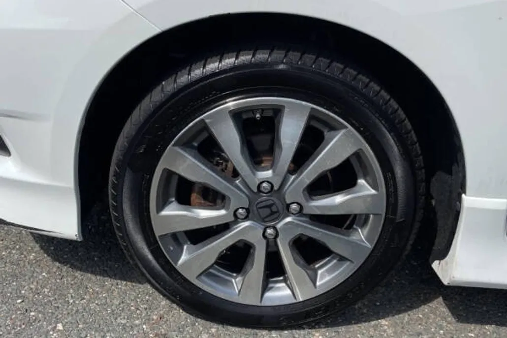 2013 Honda Fit Sport photo 1