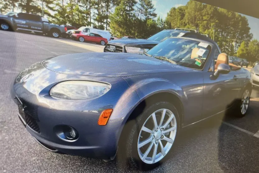 2006 Mazda MX-5 Miata Miata Base photo 1