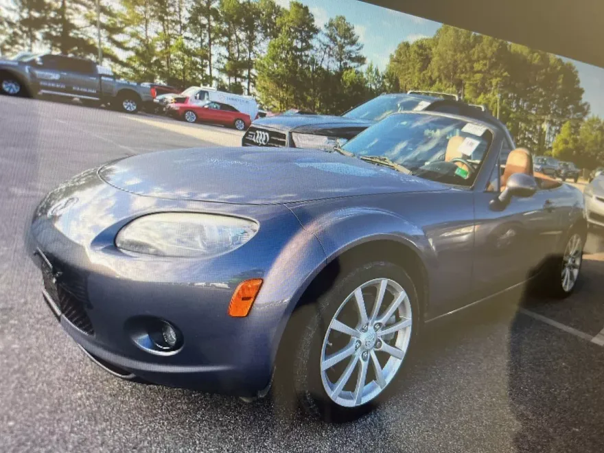 2006 Mazda MX-5 Miata Miata Base photo 1