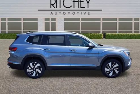 2024 Volkswagen Atlas SE Technology photo 1