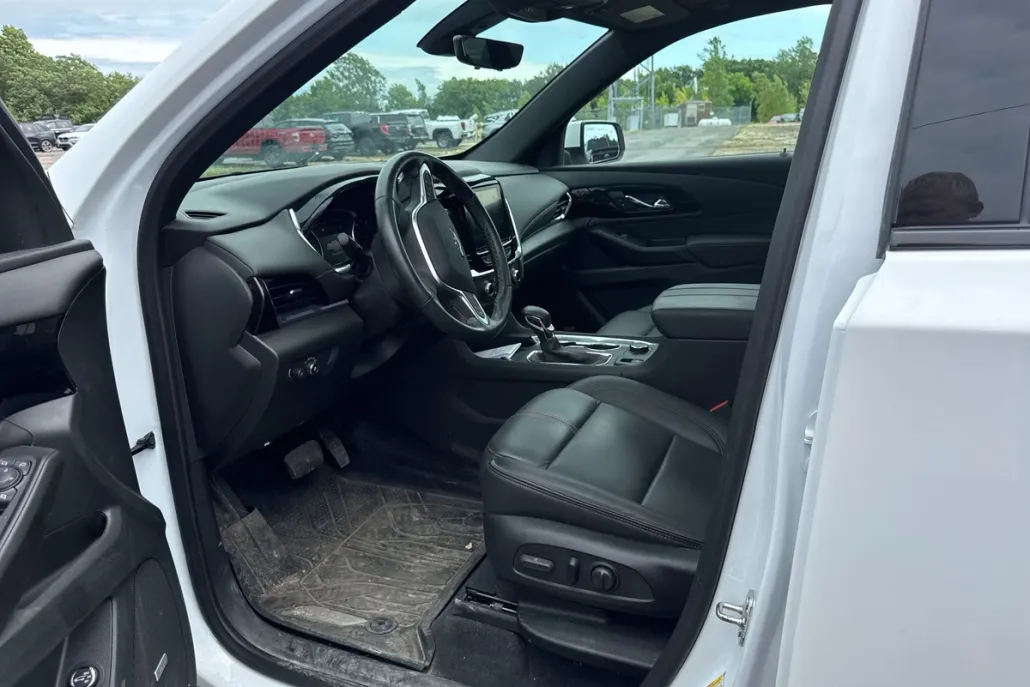 2023 Chevrolet Traverse RS photo 1