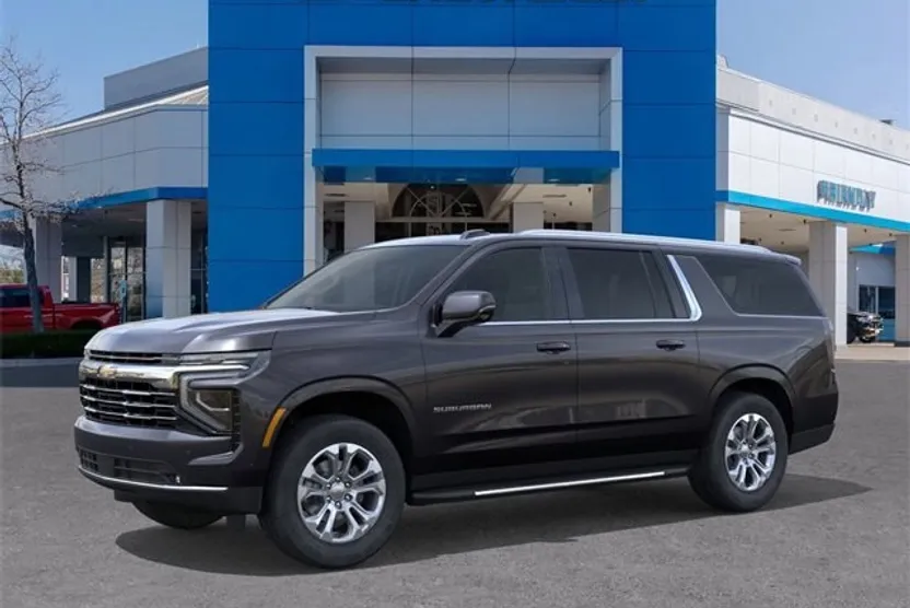 2026 Chevrolet Suburban LT photo 1