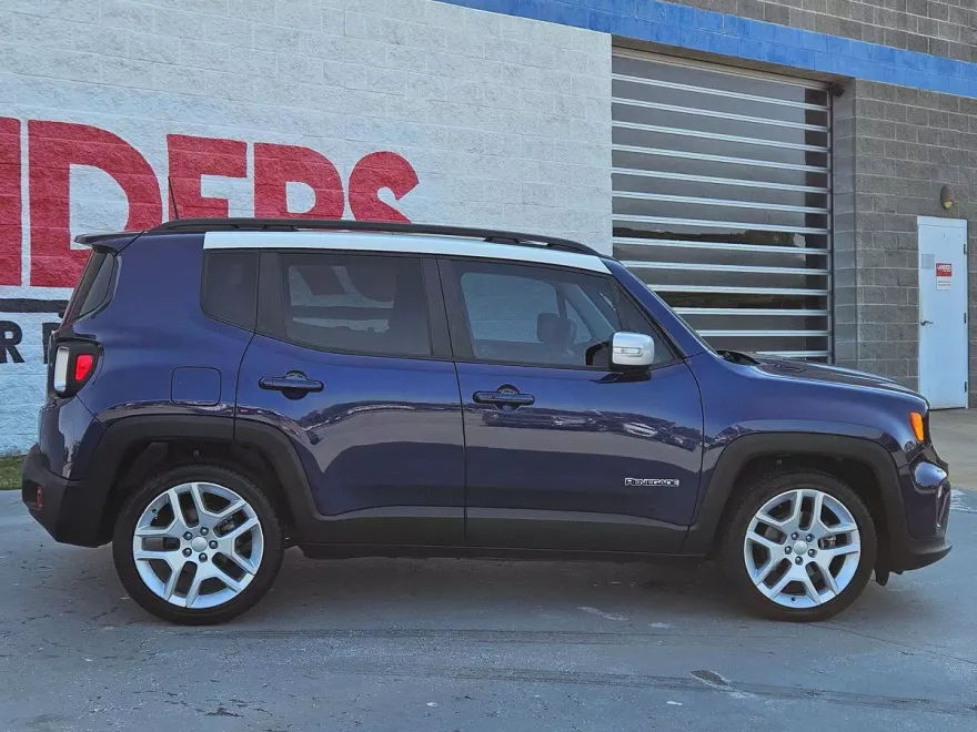 2021 Jeep Renegade Latitude photo 1