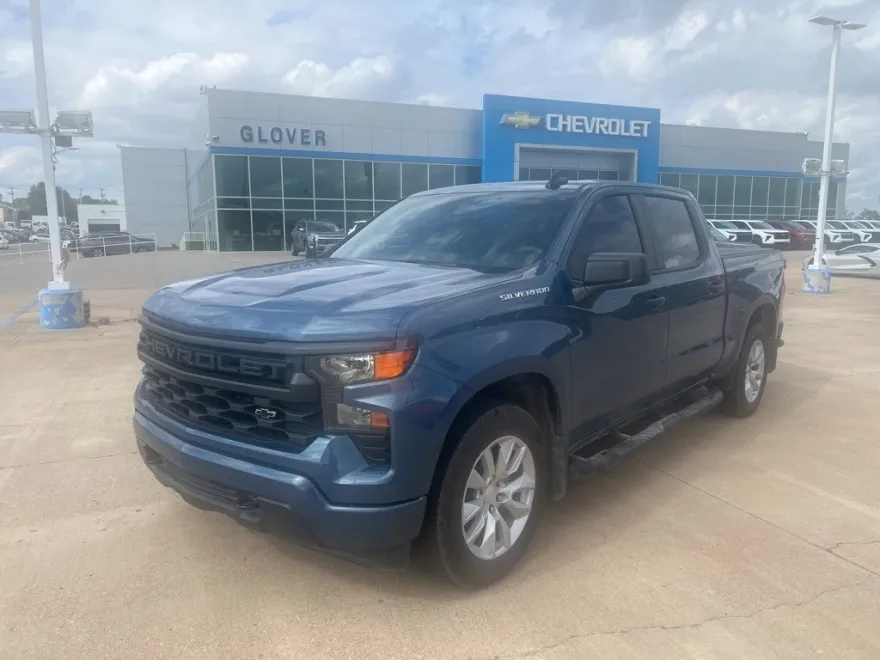 2024 Chevrolet Silverado 1500 Custom photo 1