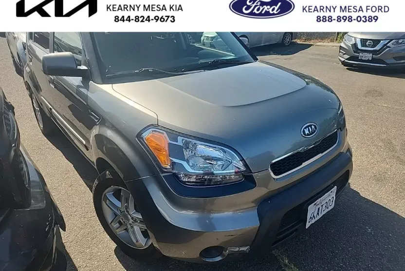 2010 Kia Soul Plus photo 1