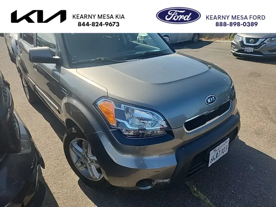 2010 Kia Soul Plus photo 1