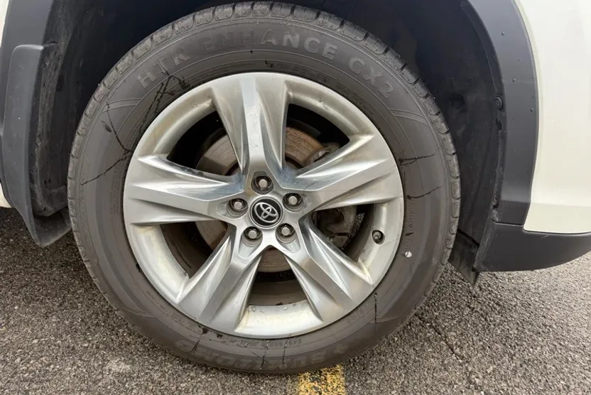 2019 Toyota Highlander Limited photo 1