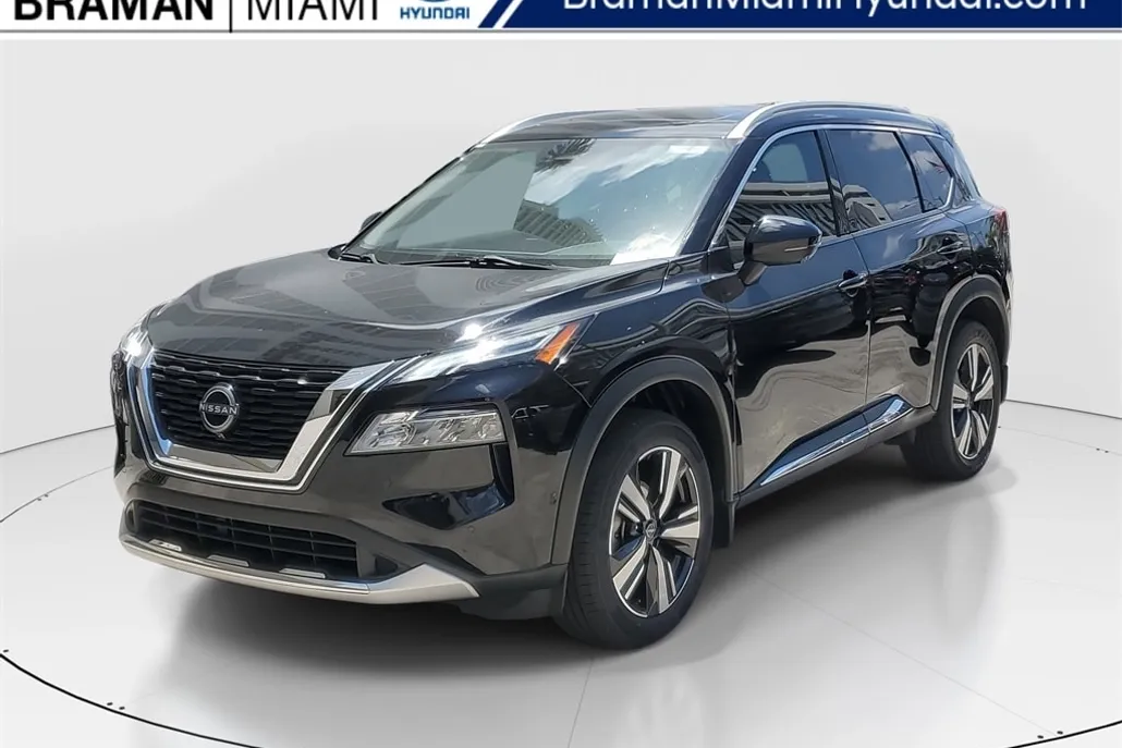2023 Nissan Rogue Platinum photo 1
