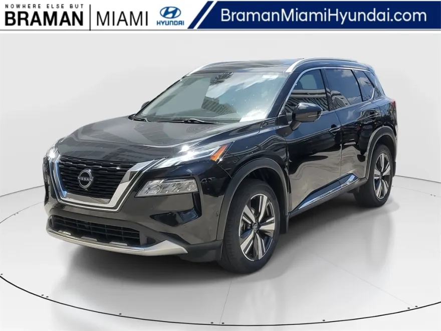 2023 Nissan Rogue Platinum photo 1