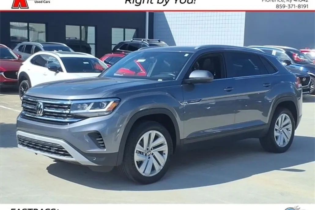2022 Volkswagen Atlas Cross Sport V6 SE Technology photo 1
