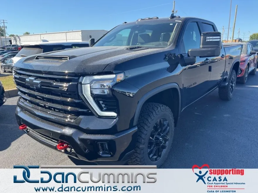 2025 Chevrolet Silverado 2500HD LT photo 1