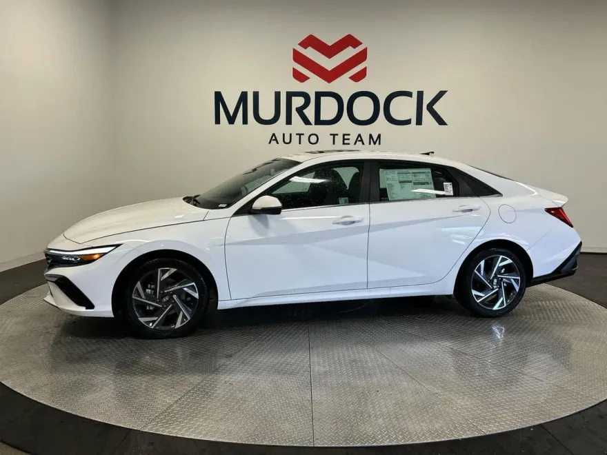 2025 Hyundai Elantra Hybrid Limited photo 1