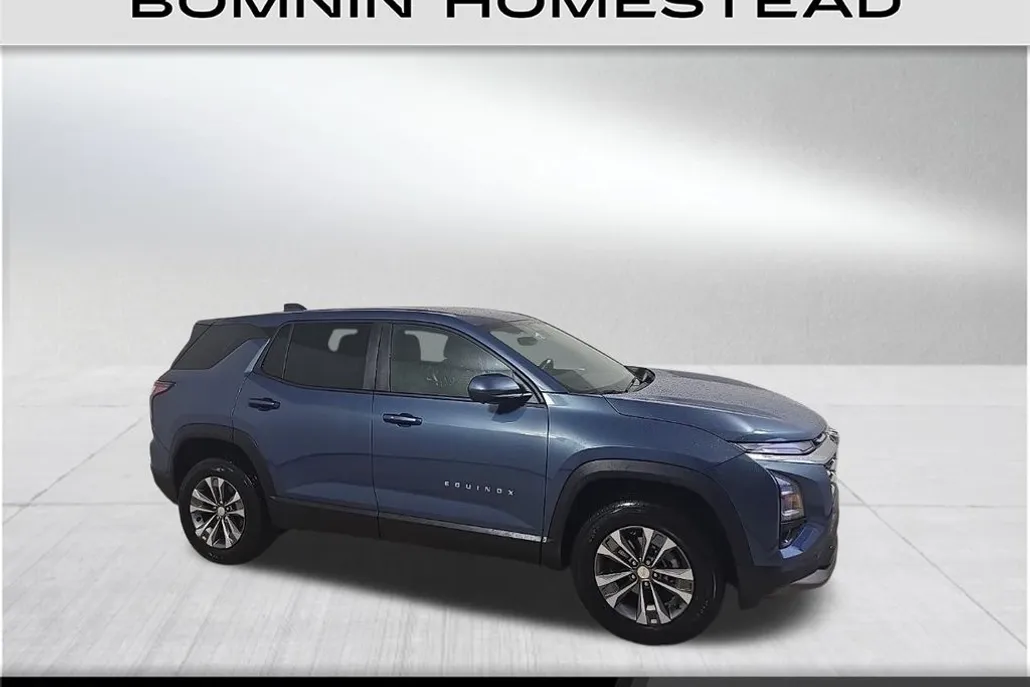 2025 Chevrolet Equinox LT photo 1