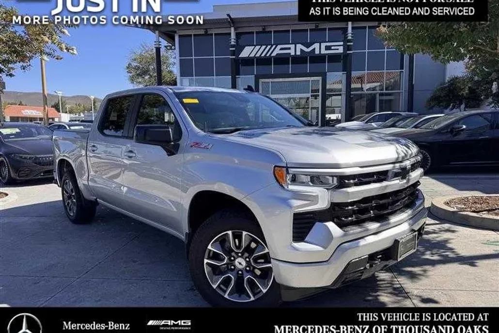 2022 Chevrolet Silverado 1500 RST photo 1
