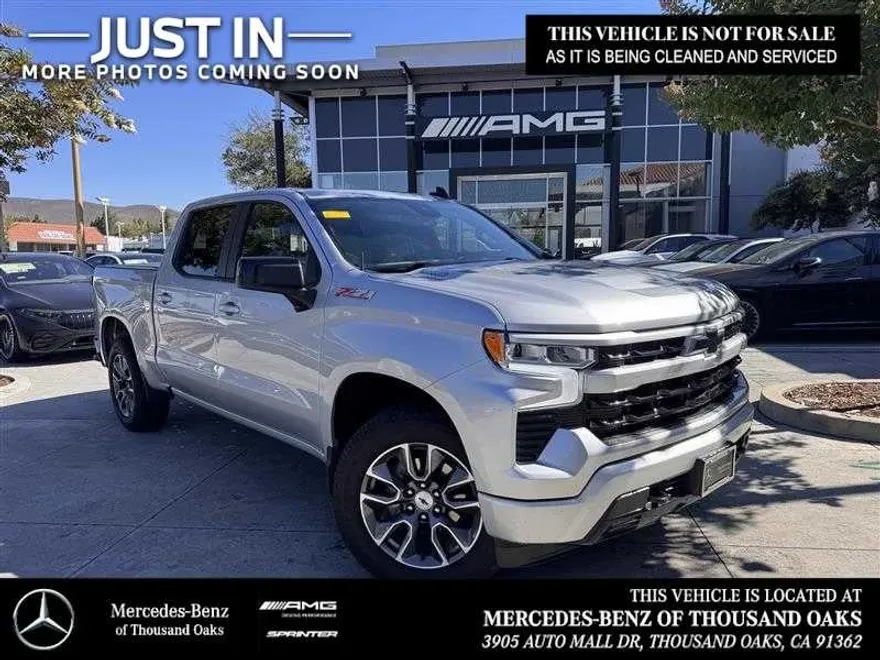 2022 Chevrolet Silverado 1500 RST photo 1