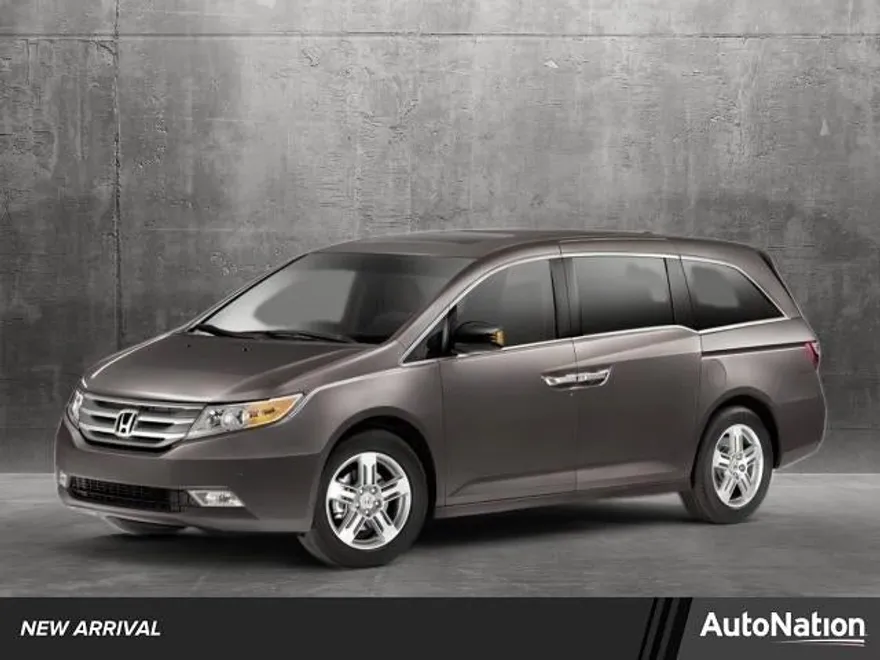 2011 Honda Odyssey Touring Elite photo 1