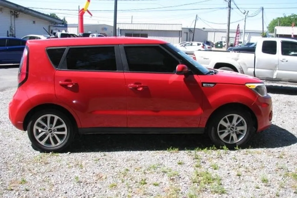 2019 Kia Soul Plus photo 1