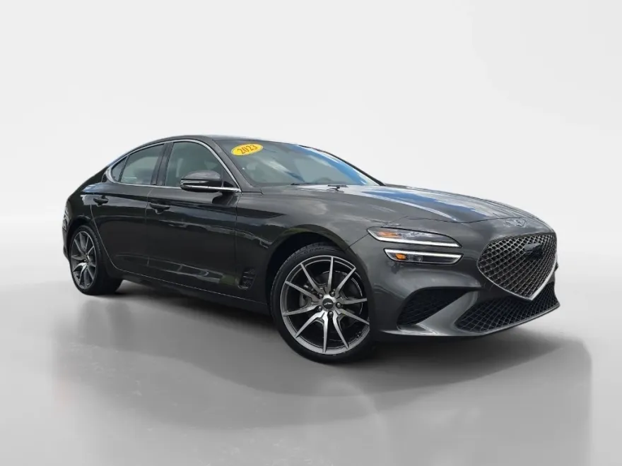 2023 Genesis G70 2.0T photo 1