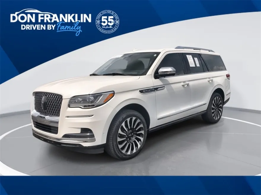 2023 Lincoln Navigator Black Label photo 1