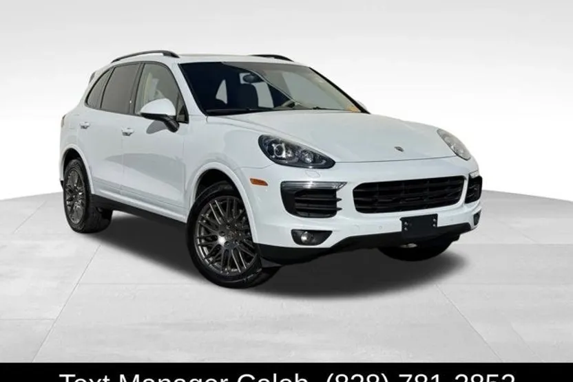 2017 Porsche Cayenne Platinum Edition photo 1