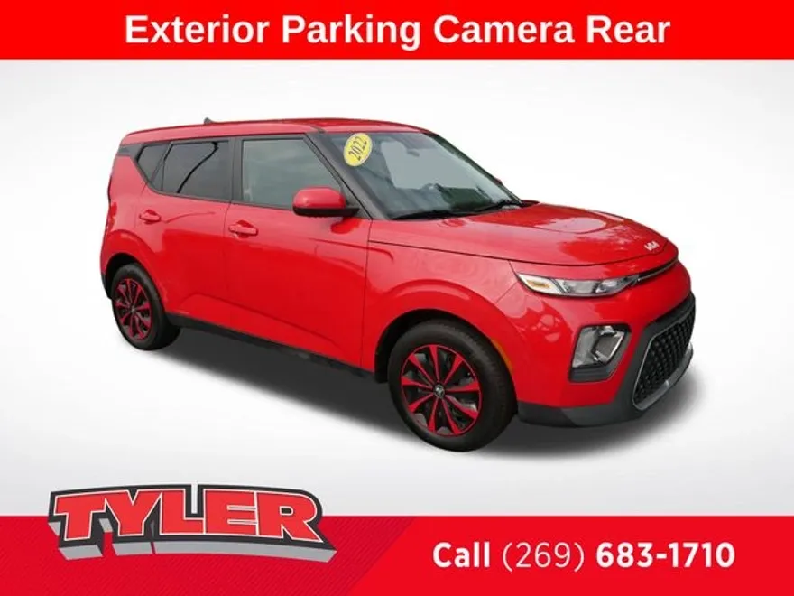 2022 Kia Soul LX photo 1