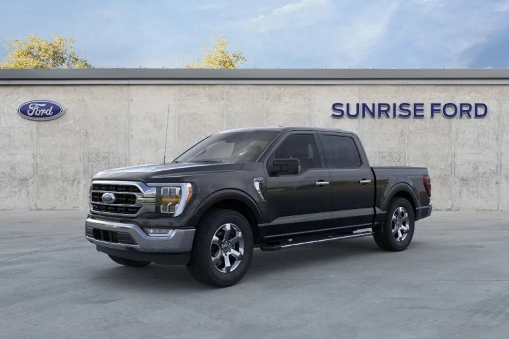2023 Ford F-150 XLT photo 1