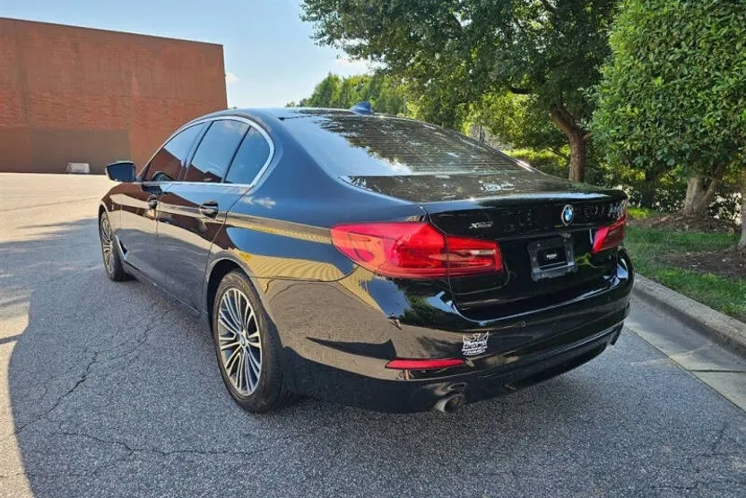 2019 Bmw 530i photo 1
