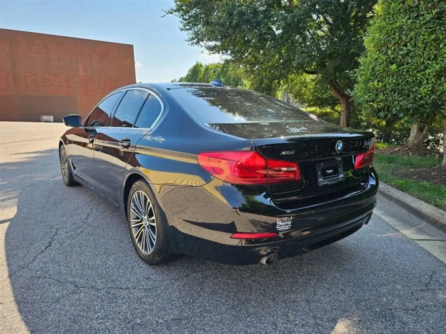 2019 Bmw 530i photo 1