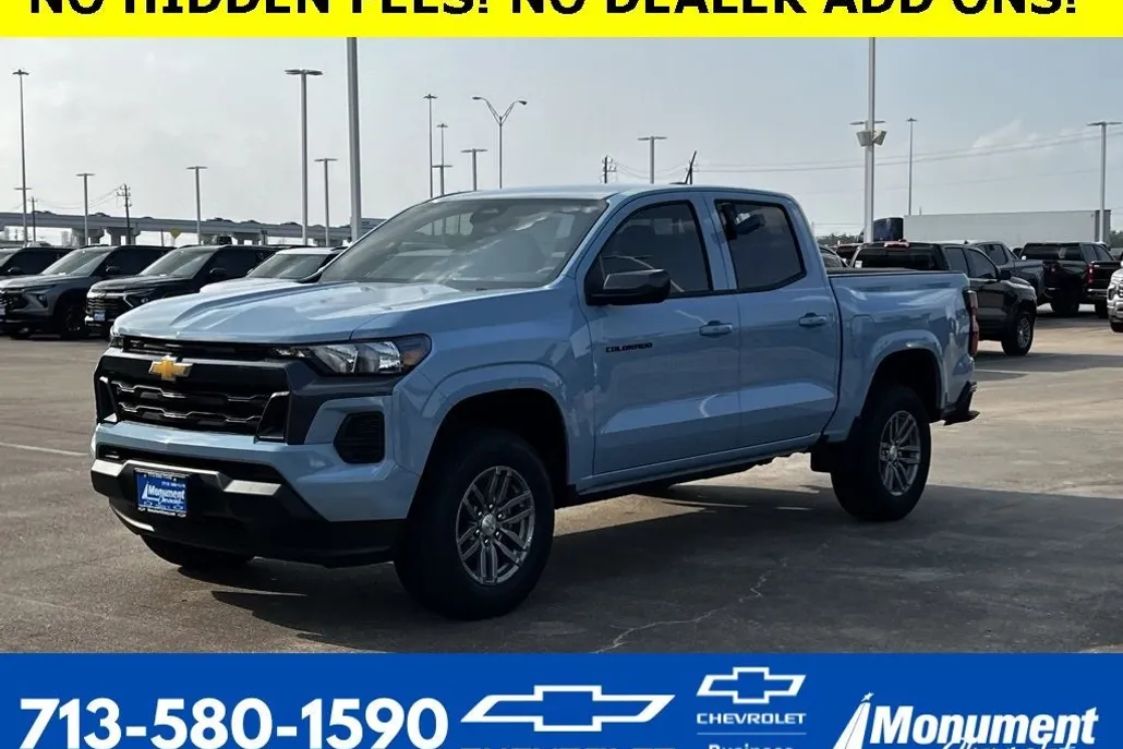 2025 Chevrolet Colorado Work Truck LT photo 1