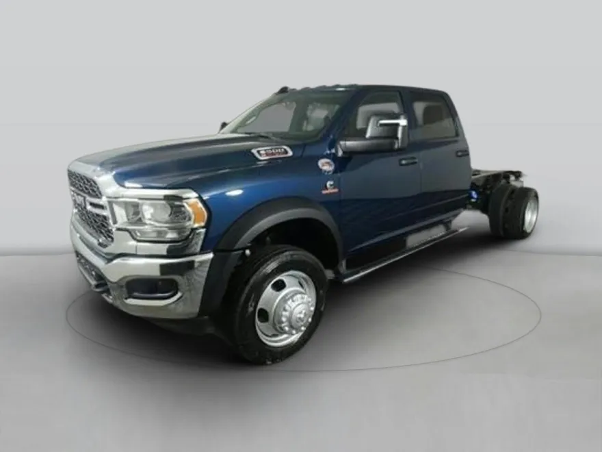 2024 Ram 5500 Tradesman photo 1