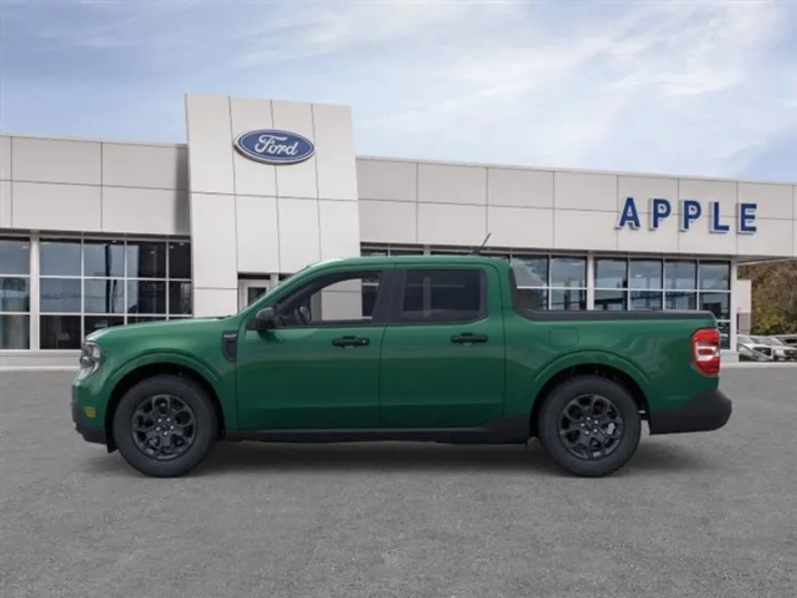 2025 Ford Maverick XLT photo 1