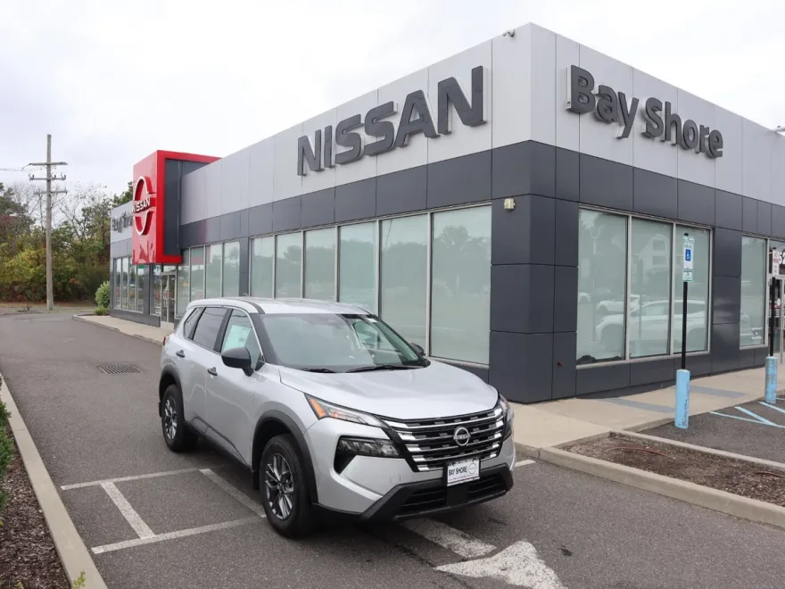 2025 Nissan Rogue S photo 1