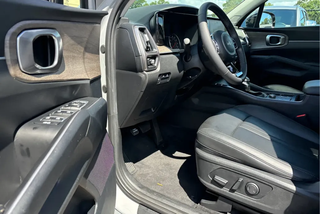 2023 Kia Sorento X-Line S photo 1