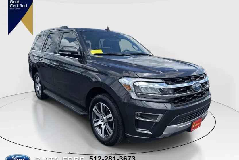 2025 Ford Explorer ST photo 1