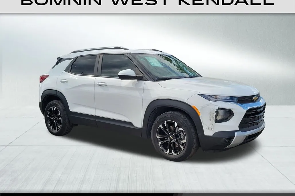 2022 Chevrolet Trailblazer LT photo 1