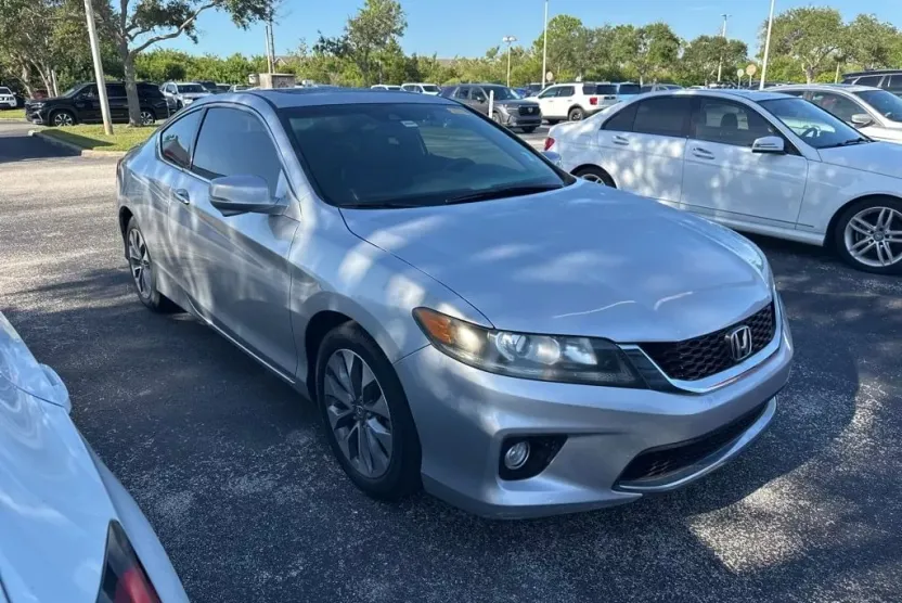 2013 Honda Accord EX-L photo 1