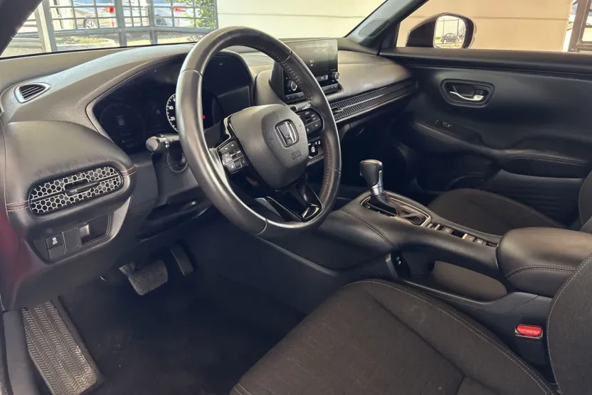 2024 Honda HR-V Sport photo 1