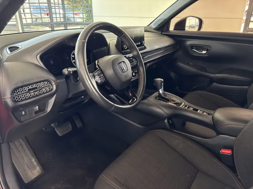2024 Honda HR-V Sport photo 1