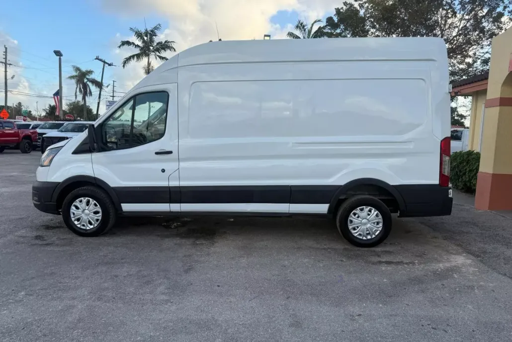 2023 Ford Transit Cargo Van photo 1