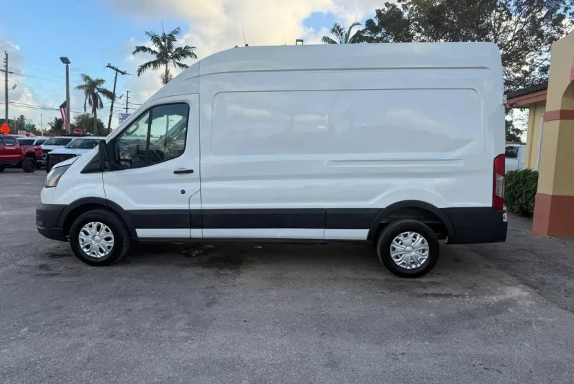 2023 Ford Transit Cargo Van photo 1